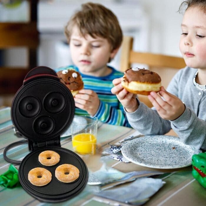 3 Hole Donut Machine, Non Stick Coated Doughnut Machine, 220V Mini Donut Makers For Children Kid, Household Electric Donut Maker, Electric Frying Pan Biscuit Hot Cake Maker 3 Hole Donut Machine, Non Stick Coated Doughnut Machine, 220V Mini Donut Makers For Children Kid, Household Electric Donut Maker, Electric Frying Pan Biscuit Hot Cake Maker